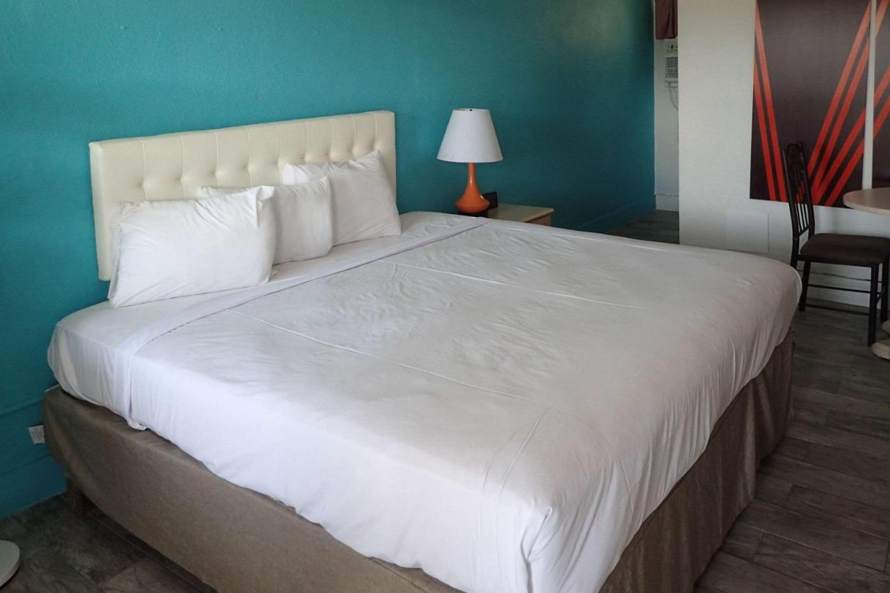 Boardwalk Hammock Inn Wildwood Beach Hotel Oceanfront Extérieur photo